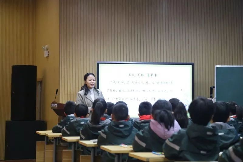 1576901943_0076_90238.jpg 4.jpg