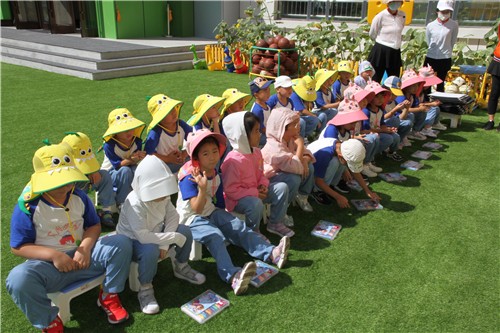 擁抱自然 秋意寫生 - 延吉市向陽幼兒園 - 延吉市教育資源公共服務