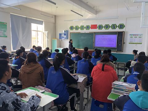 [转] 安图县松江镇中学:进修学校中学部,综合部到校听课调研