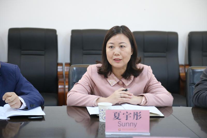 1571229507_5555_46209.jpg 夏校长汇报.jpg