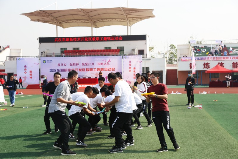 1604803002_582_51049.jpg 同心传递.JPG